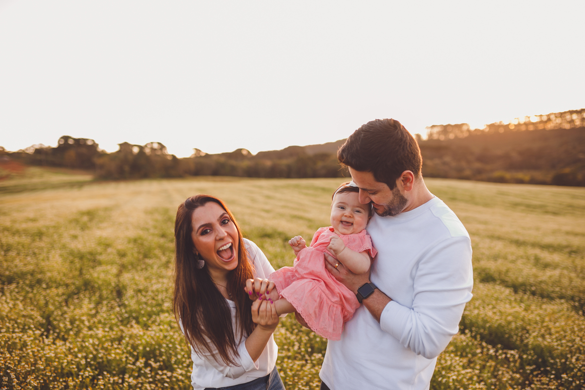 fotografa familia curitiba - ensaio externo campo camomila