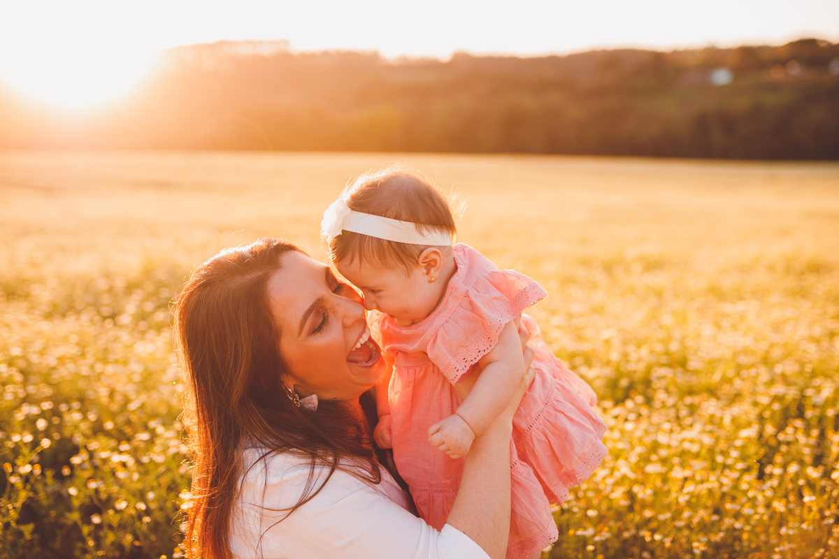 fotografa familia curitiba - ensaio externo campo camomila