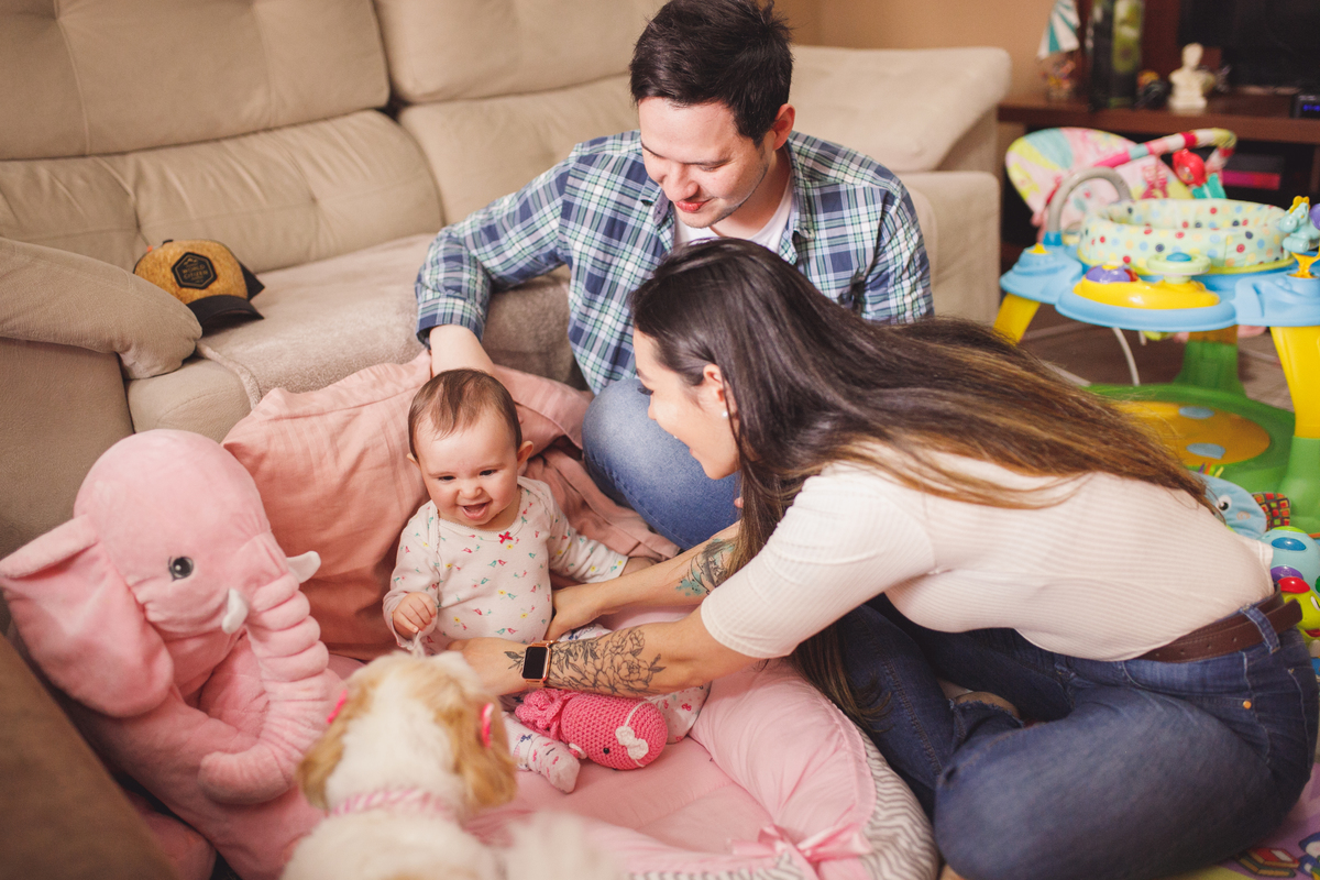 fotografa familia curitiba - ensaio lifestyle em casa bebe