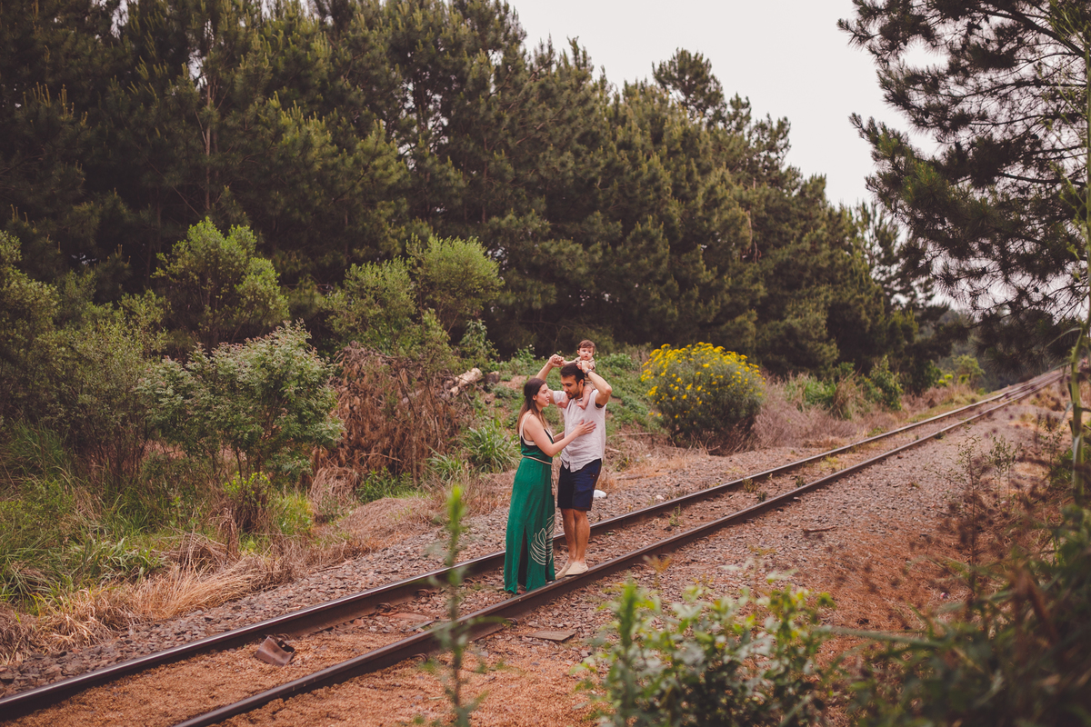 fotografa familia curitiba - ensaio externo acompanhamento 6 meses italo
