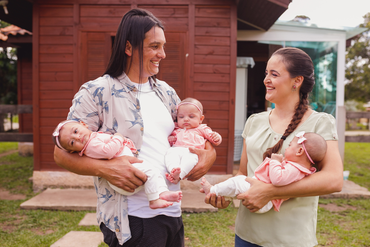 fotografa familia curitiba - lifestyle trigemeas