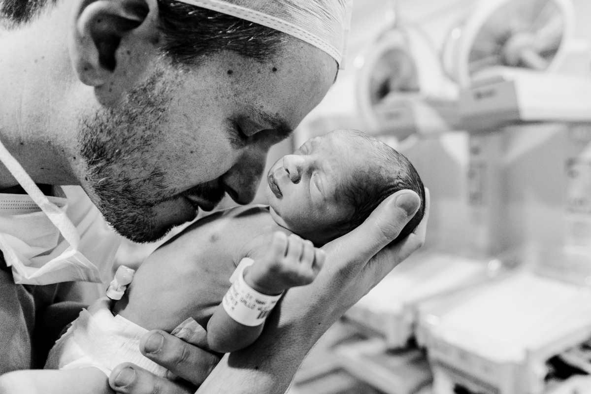 fotografa familia curitiba - nascimento gêmeos Arthur e victoria