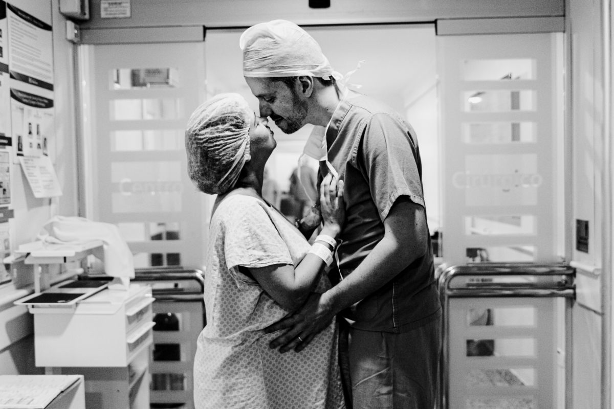 fotografa familia curitiba - nascimento gêmeos Arthur e victoria