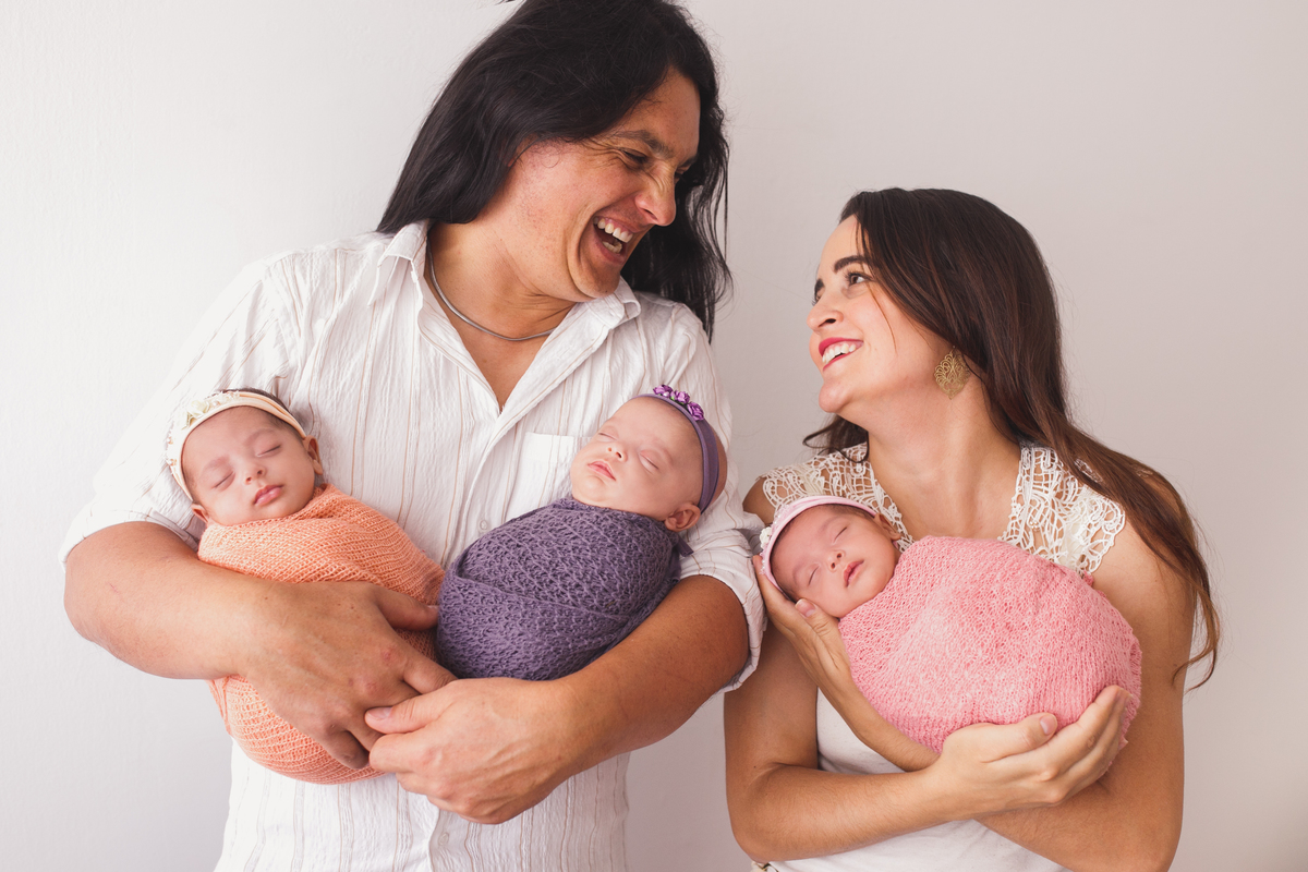 fotografa familia curitiba - newborn trigemeas