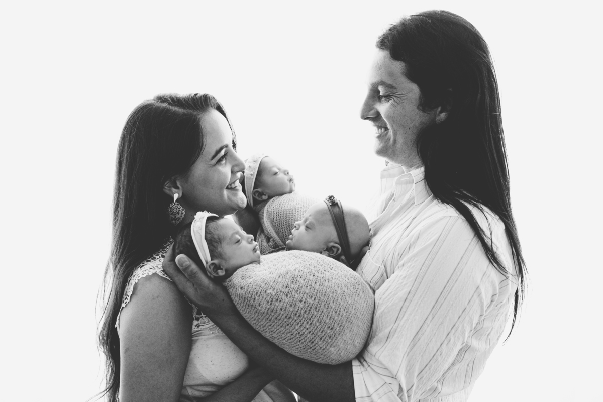 fotografa familia curitiba - newborn trigemeas