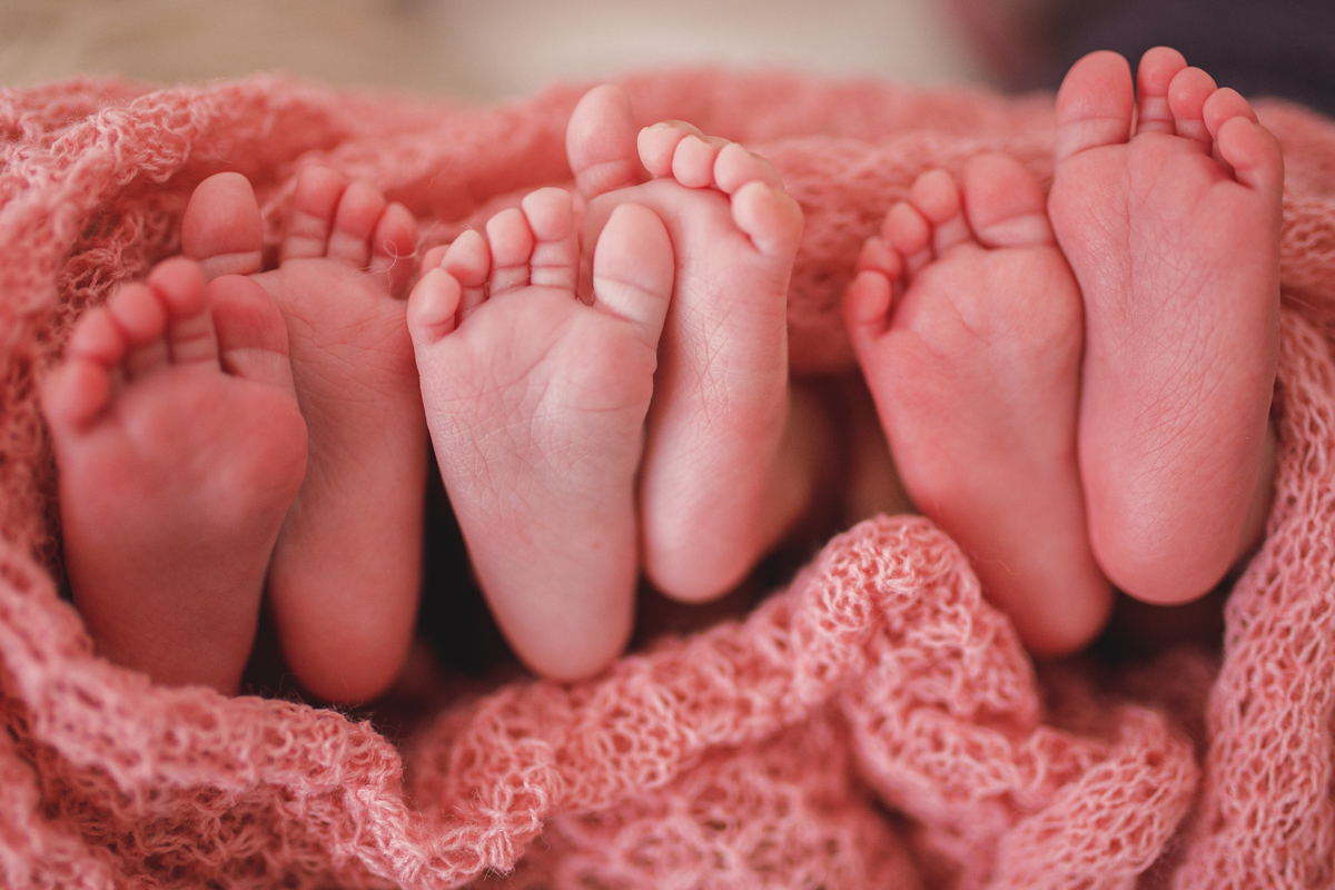 fotografa familia curitiba - newborn trigemeas