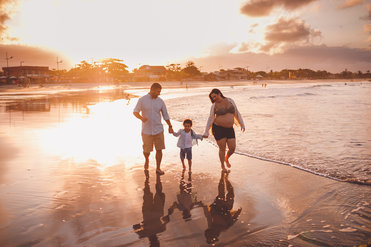fotografa de familia curitiba - ensaio externo praia gestante