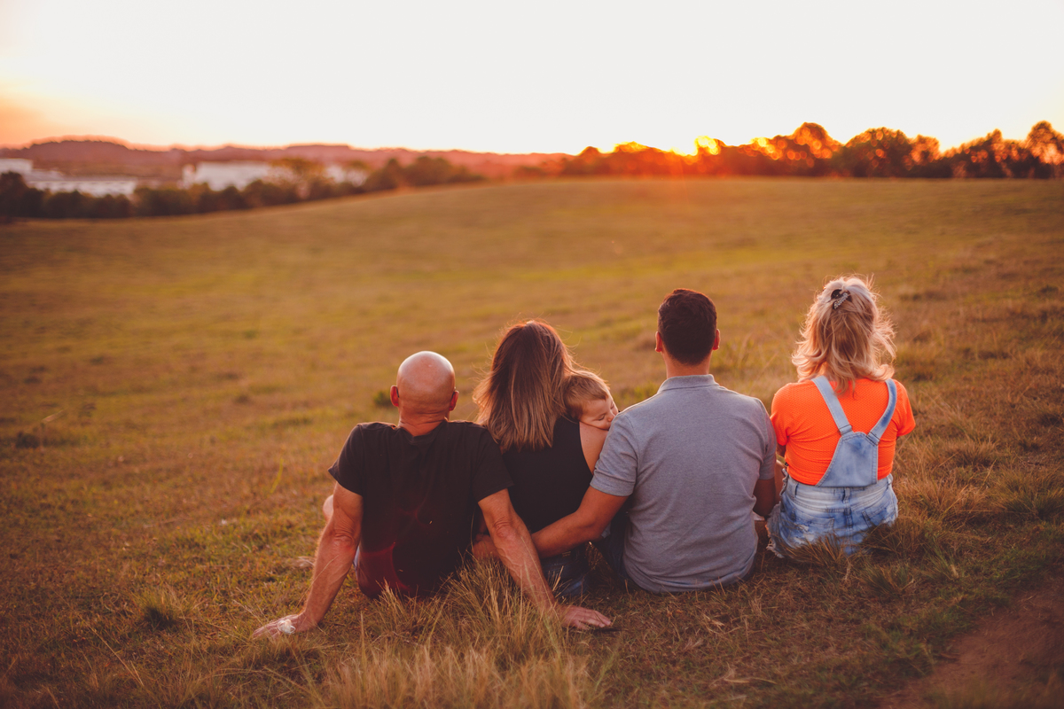 fotografa familia curitiba - ensaio externo bebe por do sol