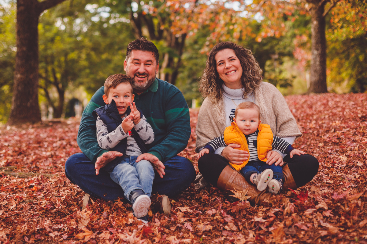 fotografa familia curitiba - ensaio externo acompanhamento 8 meses bosque papa