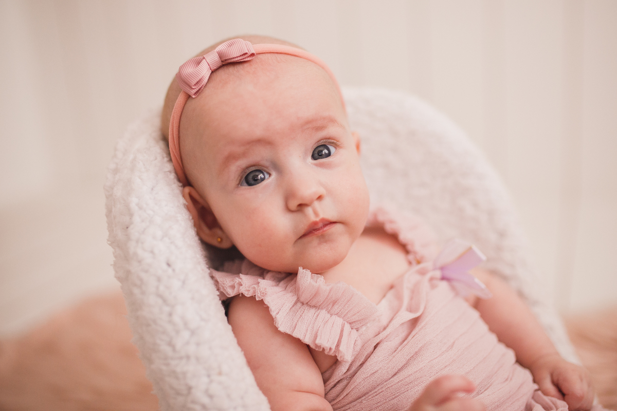 fotografa familia curitiba - acompanhamento estúdio bebe menina olivia