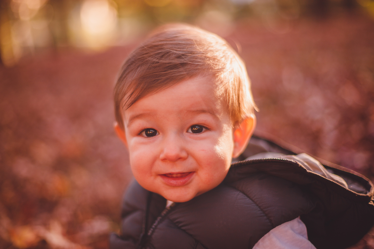 fotografa familia curitiba - externo bosque outono bebe menino 
