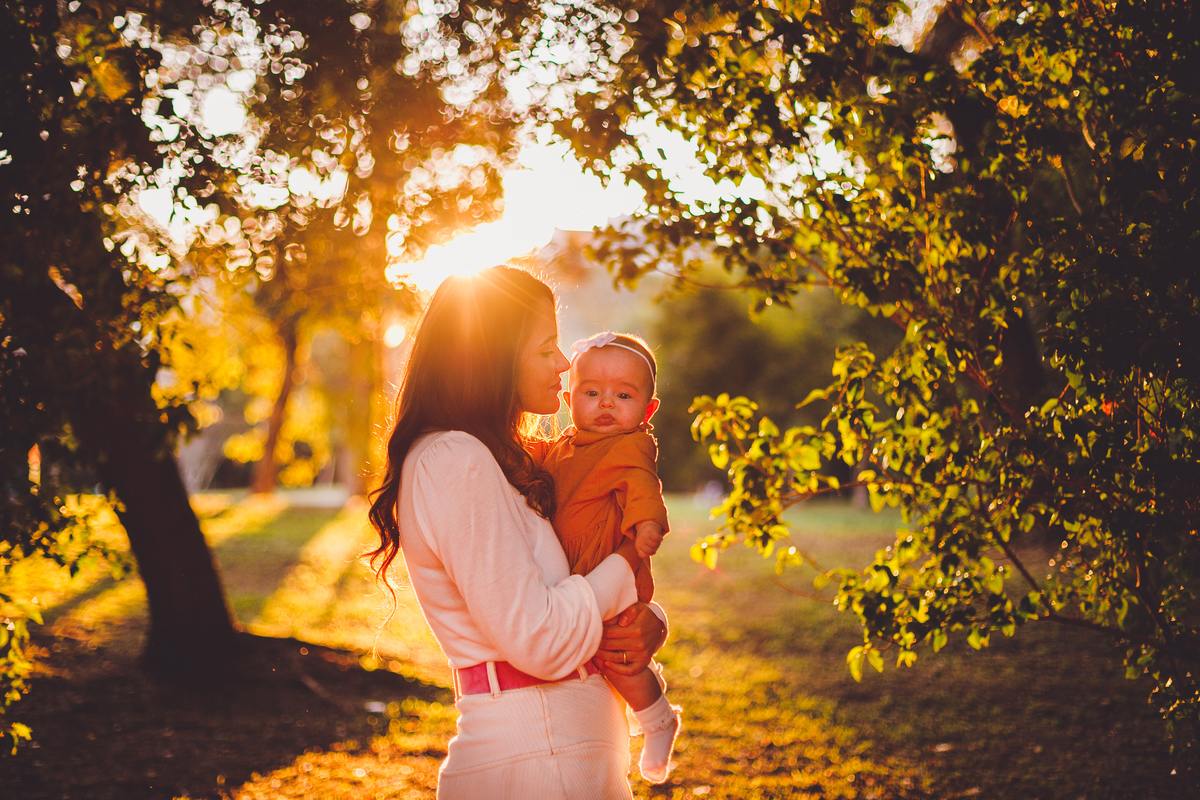 fotografa familia curitiba - ensaio externo bebe 4 meses bosque outono