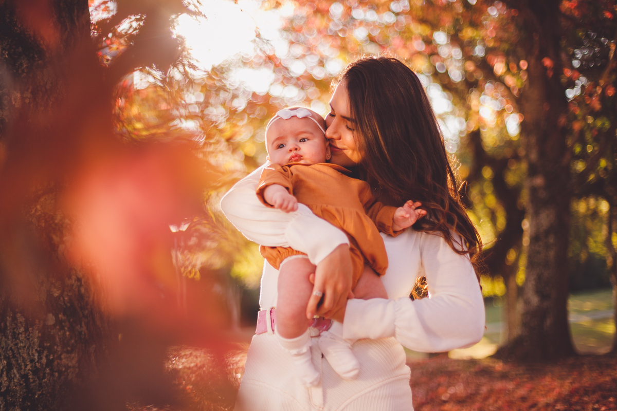 fotografa familia curitiba - ensaio externo bebe 4 meses bosque outono