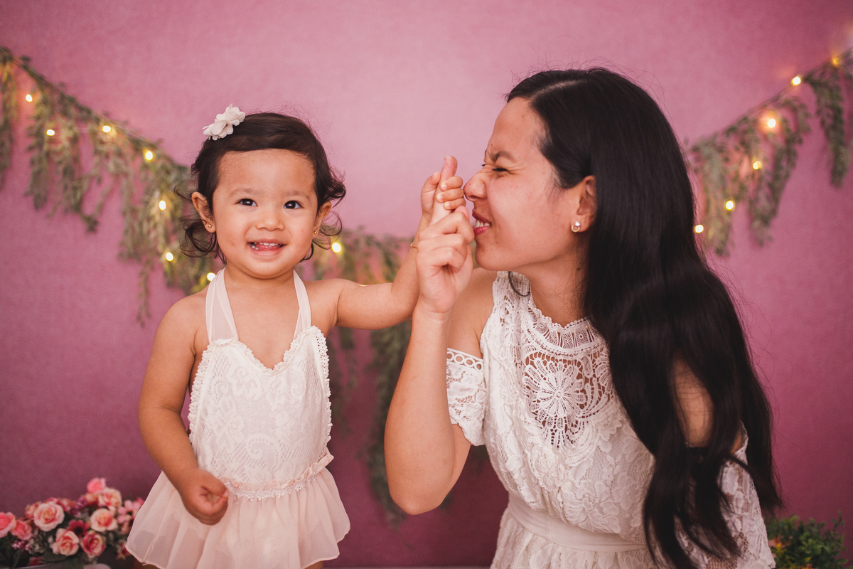 fotografa familia curitiba - ensaio estudio cerejeiras menina bebe
