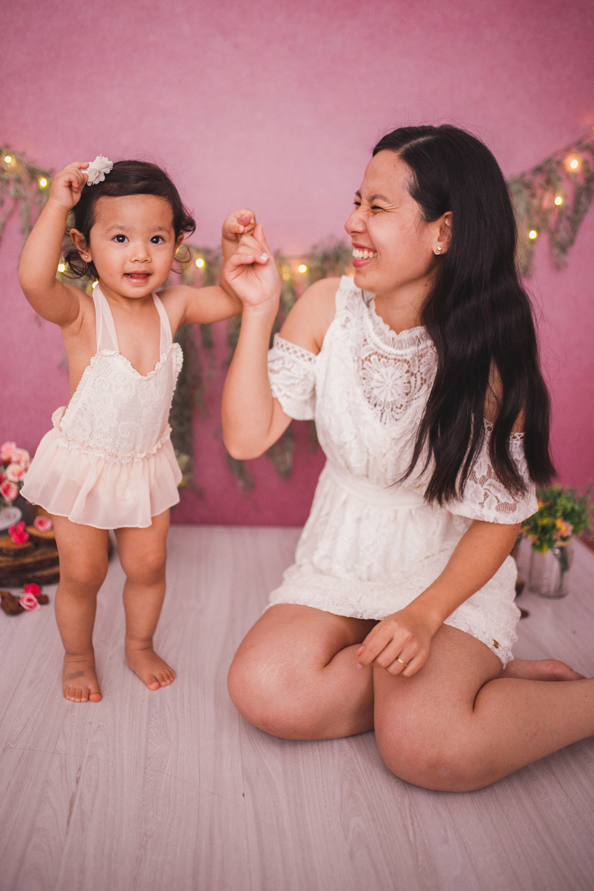 fotografa familia curitiba - ensaio estudio cerejeiras menina bebe