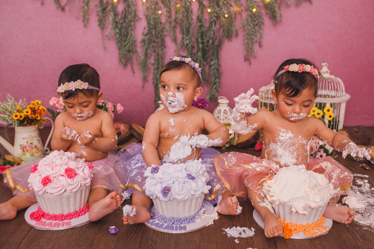 fotografa familia Curitiba - smash the cake trigemeas