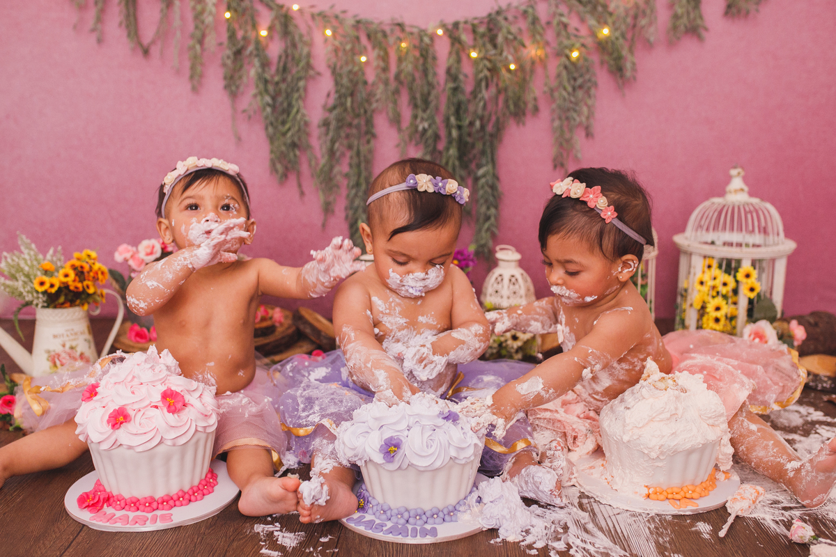 fotografa familia Curitiba - smash the cake trigemeas