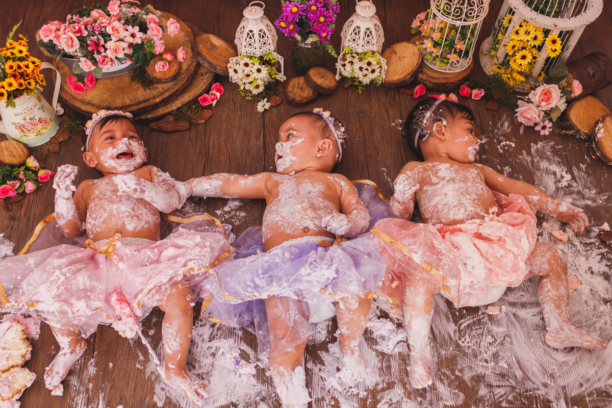 fotografa familia Curitiba - smash the cake trigemeas