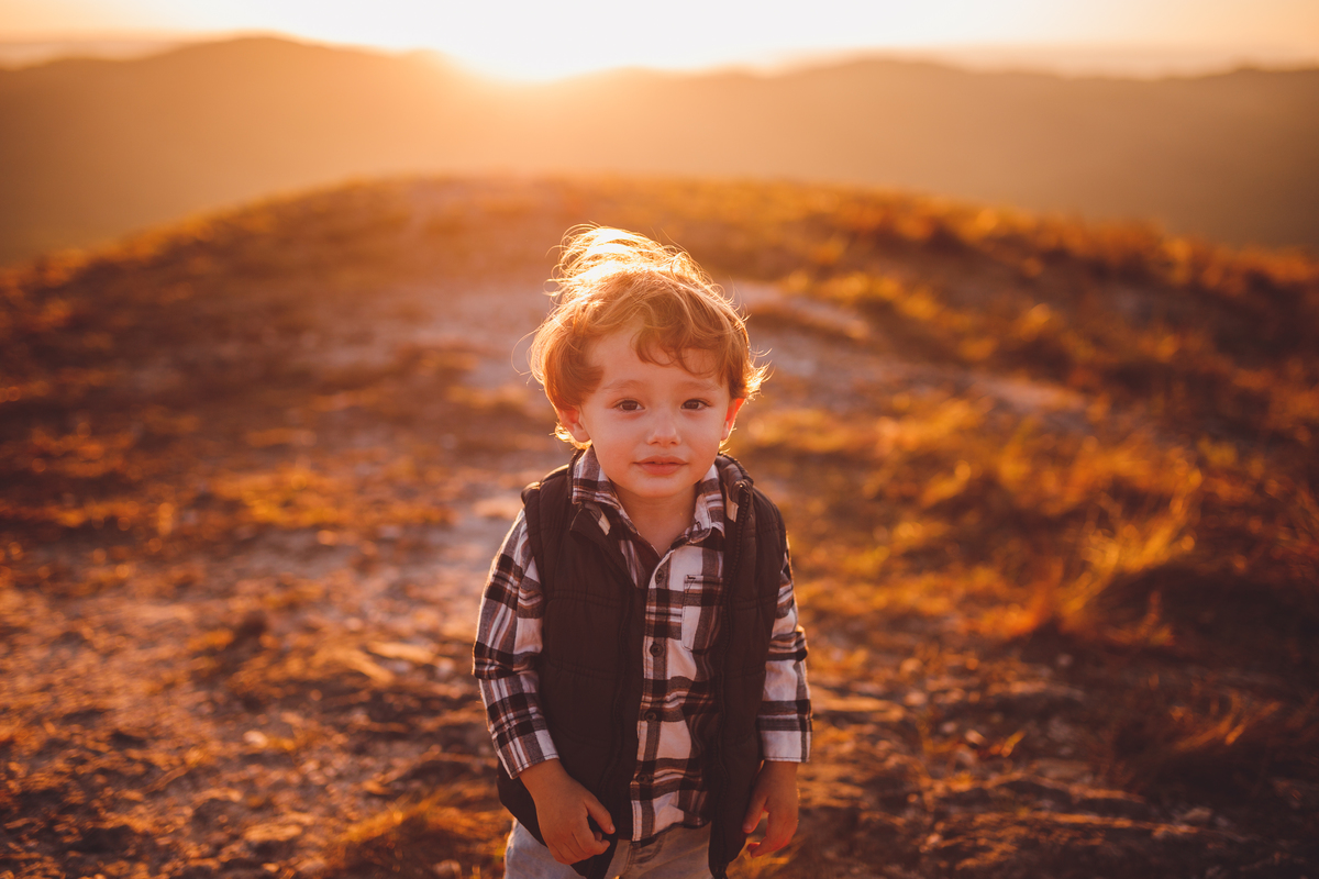 fotografa familia Curitiba - nascer do sol morro do cal familia dany