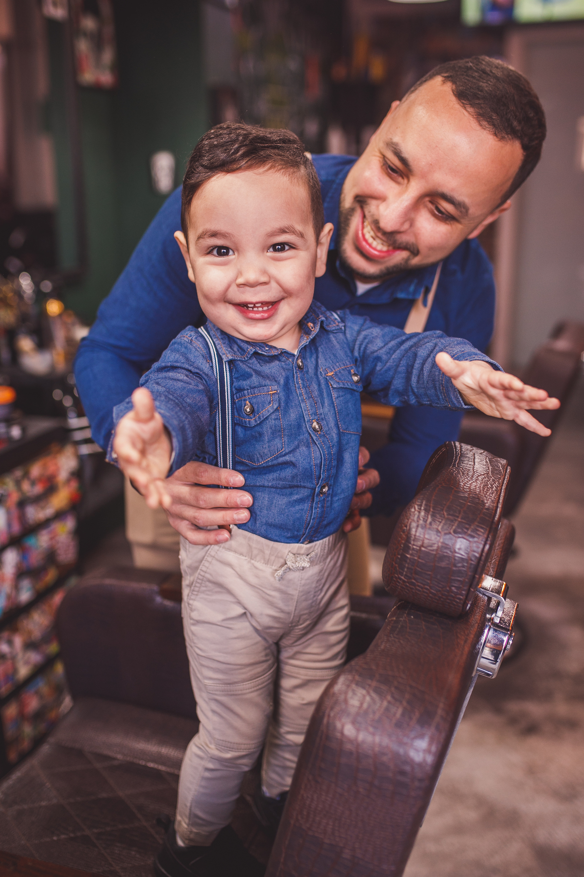 fotografa familia curitiba - dia dos pais noah barbearia