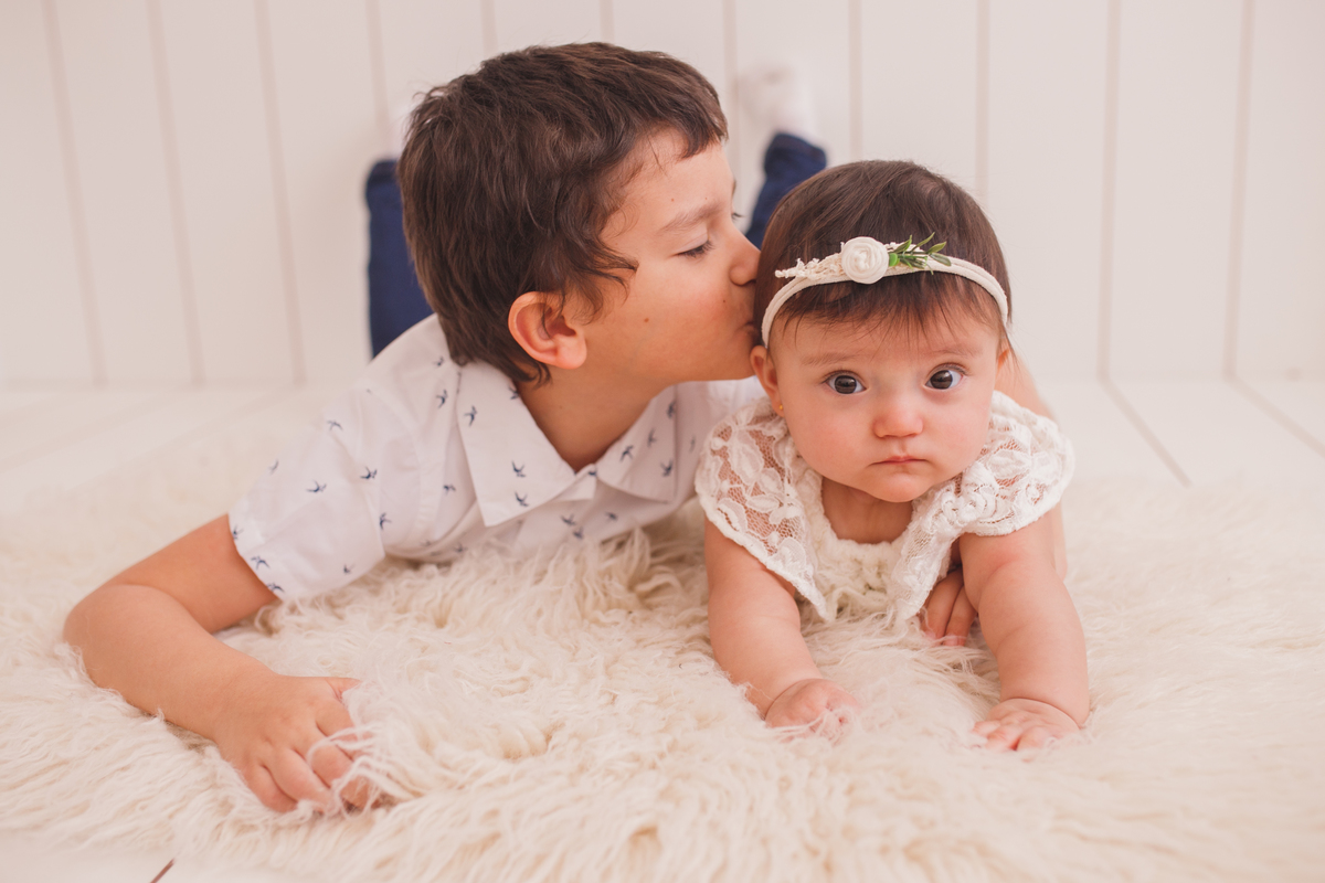 fotografa familia curitiba - ensaio estudio bebe menina