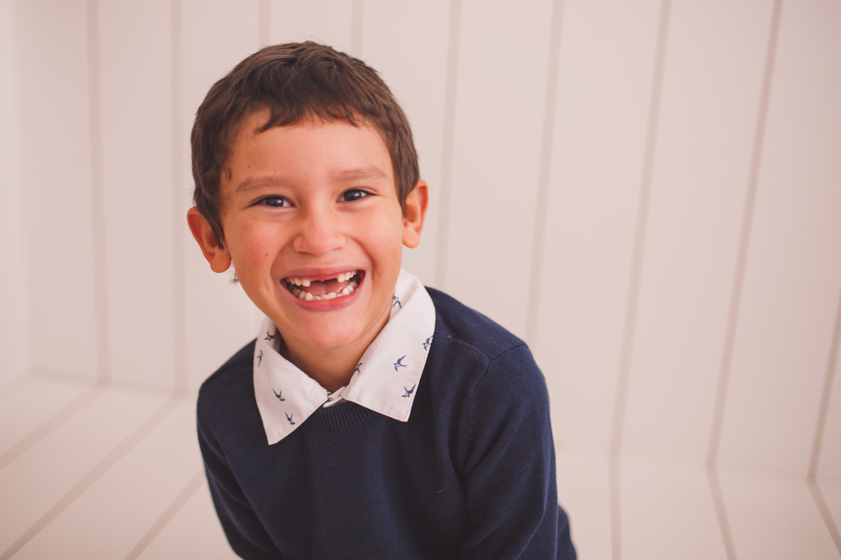 fotografa familia curitiba - ensaio estudio bebe menina