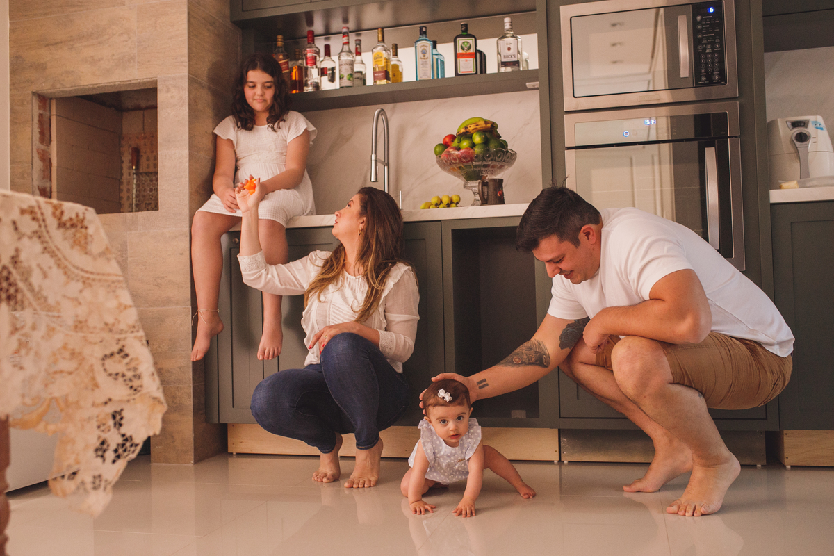 fotografa familia curitiba - ensaio em casa lifestyle antonella