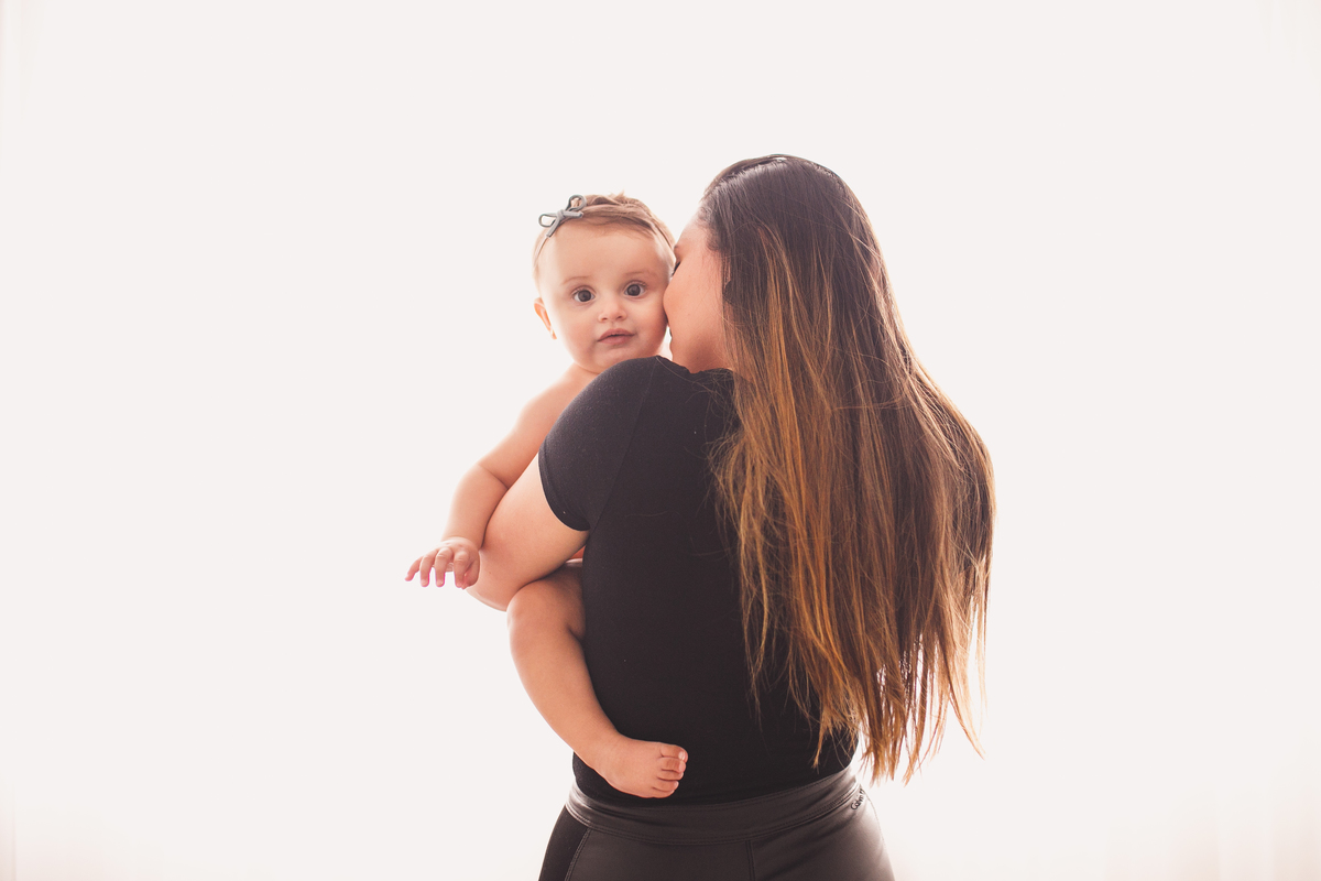 fotografa familia curitiba - ensaio com frutas - smash the fruit