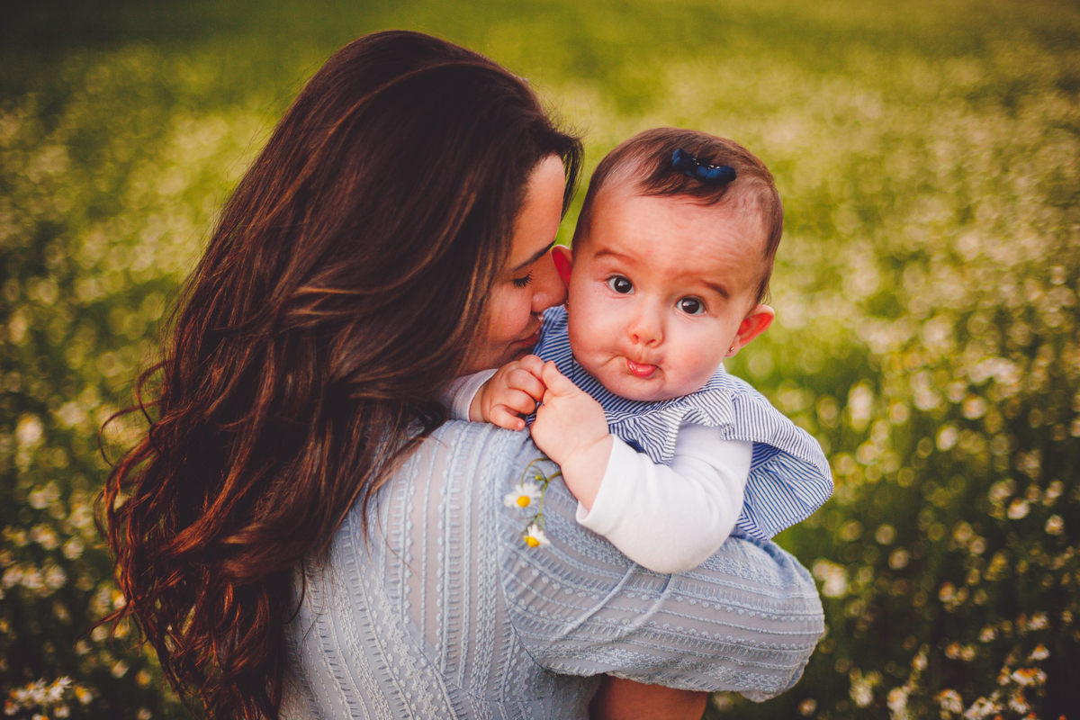 fotografa familia curitiba - ensaio externo camomila bebe menina 