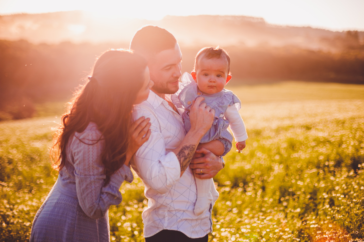 fotografa familia curitiba - ensaio externo camomila bebe menina 