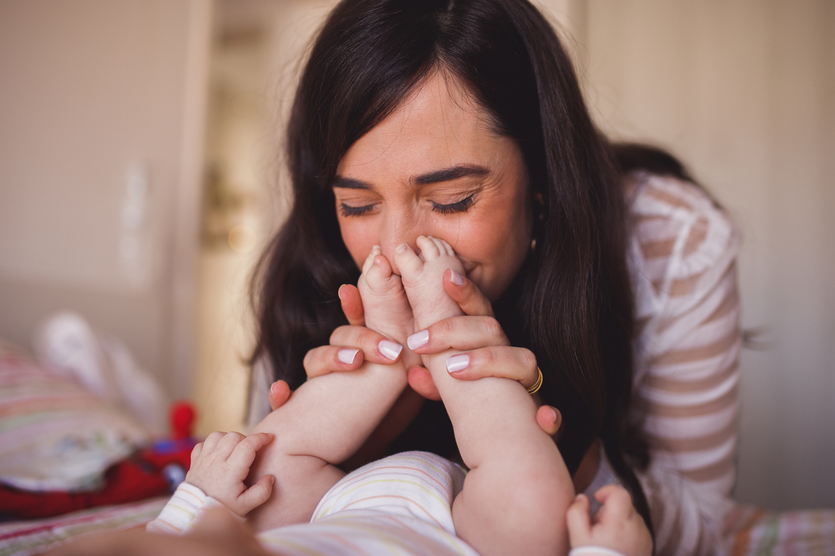 fotografa familia Curitiba - lifestyle em casa Mateus 3 meses