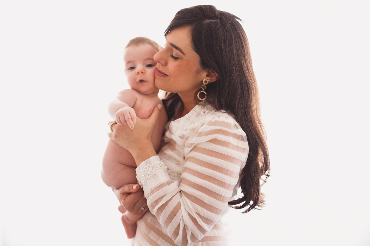 fotografa familia Curitiba - lifestyle em casa Mateus 3 meses