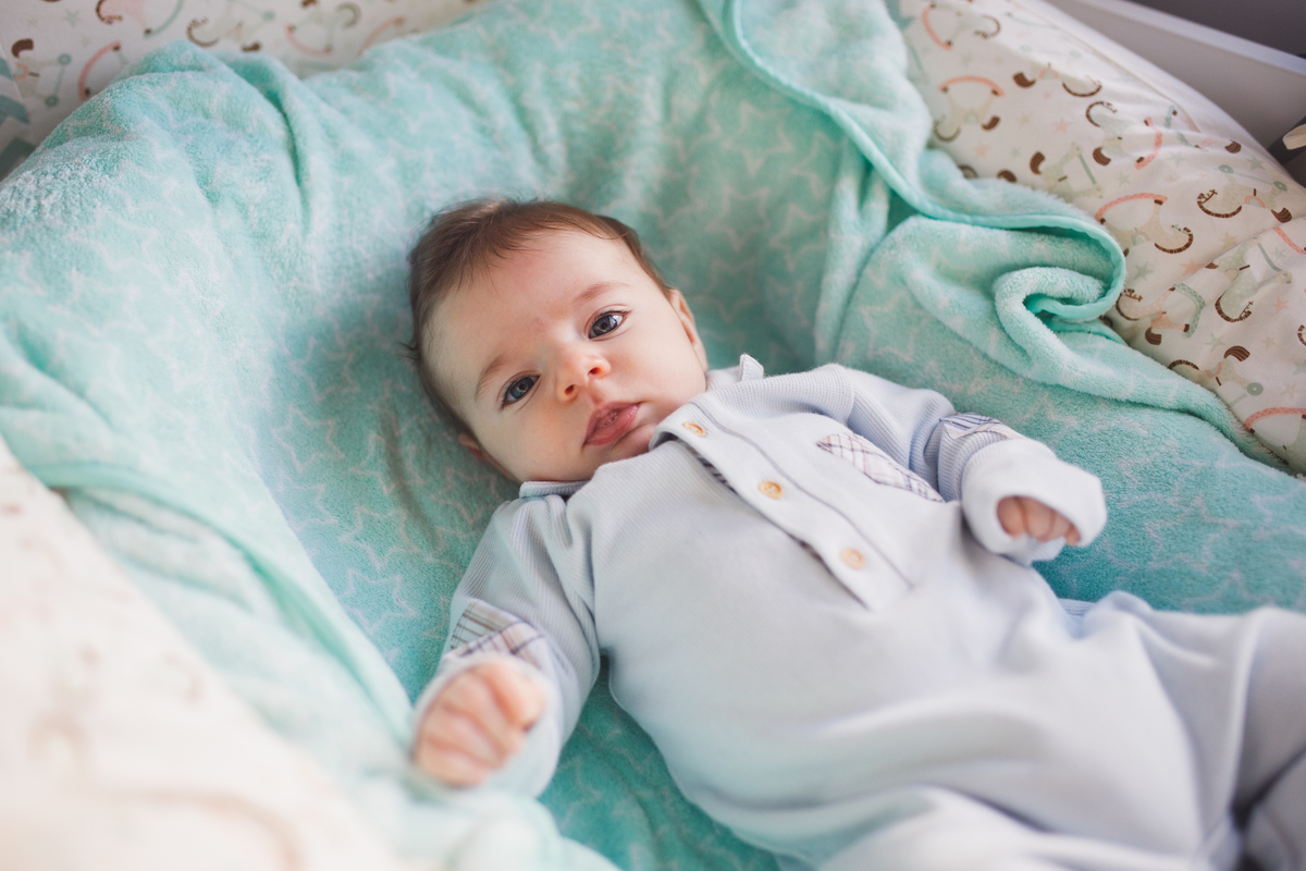 fotografa familia Curitiba - lifestyle em casa Mateus 3 meses