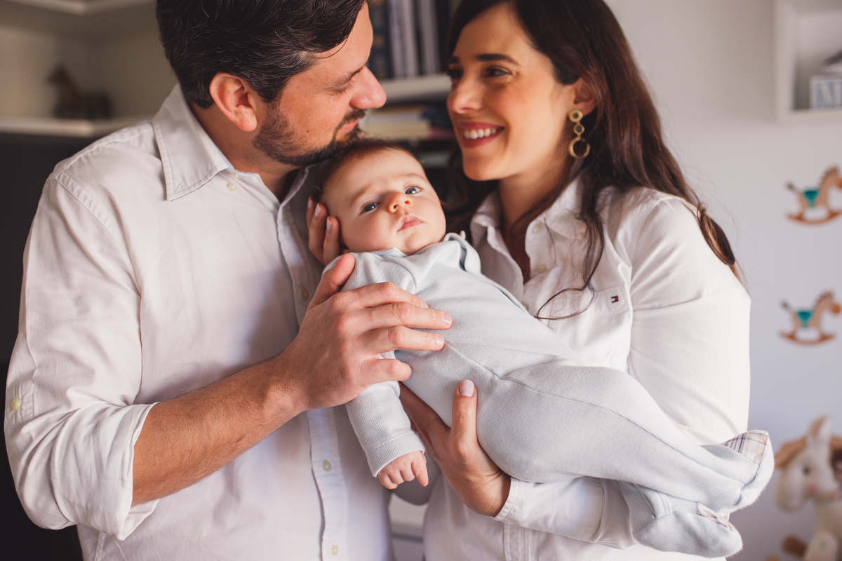 fotografa familia Curitiba - lifestyle em casa Mateus 3 meses