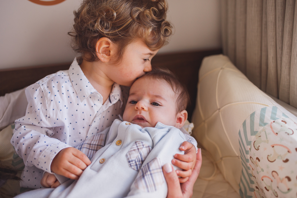 fotografa familia Curitiba - lifestyle em casa Mateus 3 meses