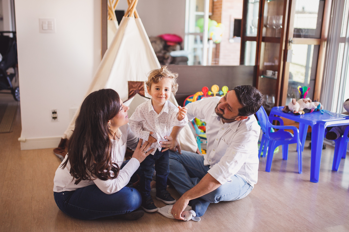 fotografa familia Curitiba - lifestyle em casa Mateus 3 meses