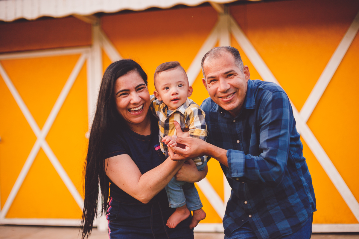 fotografa familia curitiba - bernardo comes animais 