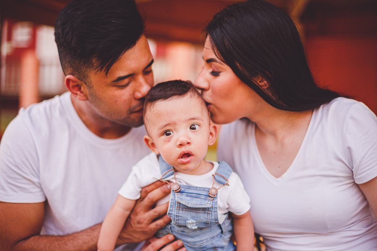 fotografa familia curitiba - bernardo comes animais 
