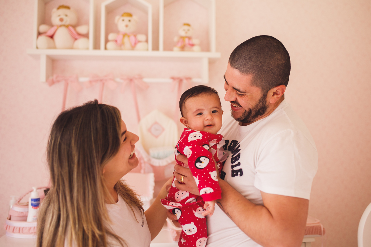 fotografa familia curitiba - lifestyle Valentina em casa