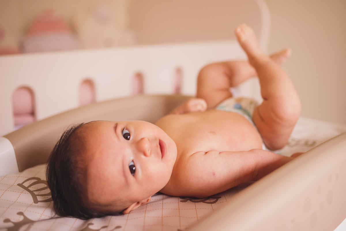 fotografa familia curitiba - lifestyle Valentina em casa