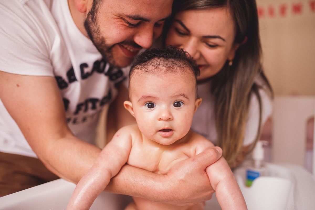 fotografa familia curitiba - lifestyle Valentina em casa