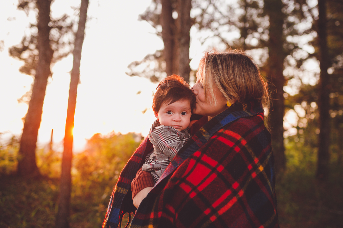 fotografa familia curitiba - ensaio. nascer do. sol aurora 6 meses acompanhamento bebe
