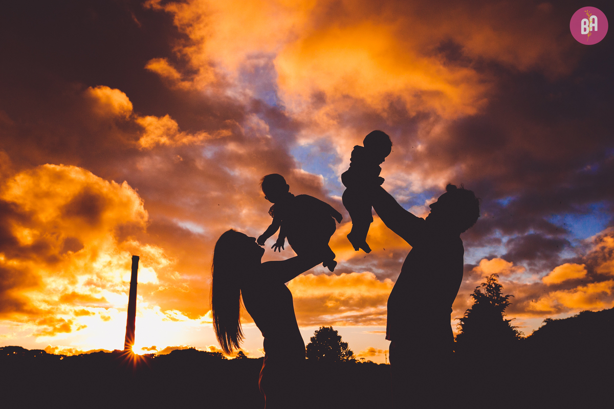 fotografa familia curitiba - ensaio externo parque barigui gêmeos 