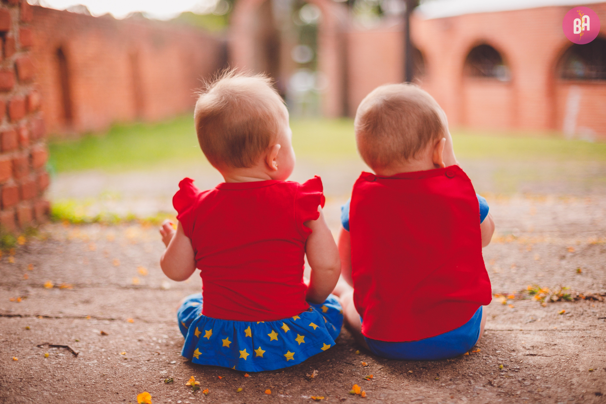 fotografa familia curitiba - ensaio externo parque barigui gêmeos 