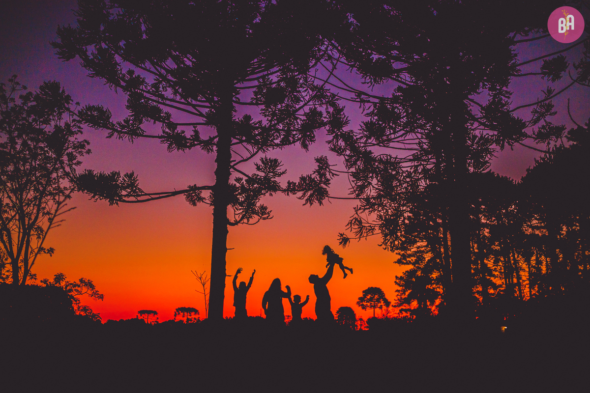 fotografa familia curitiba - ensaio com animais colônia witmarsun e lavadario 
externo por do sol