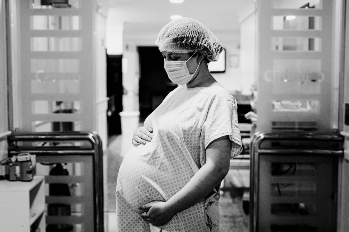 fotografa nascimentos em Curitiba - hospital Santa Cruz casaria menina 