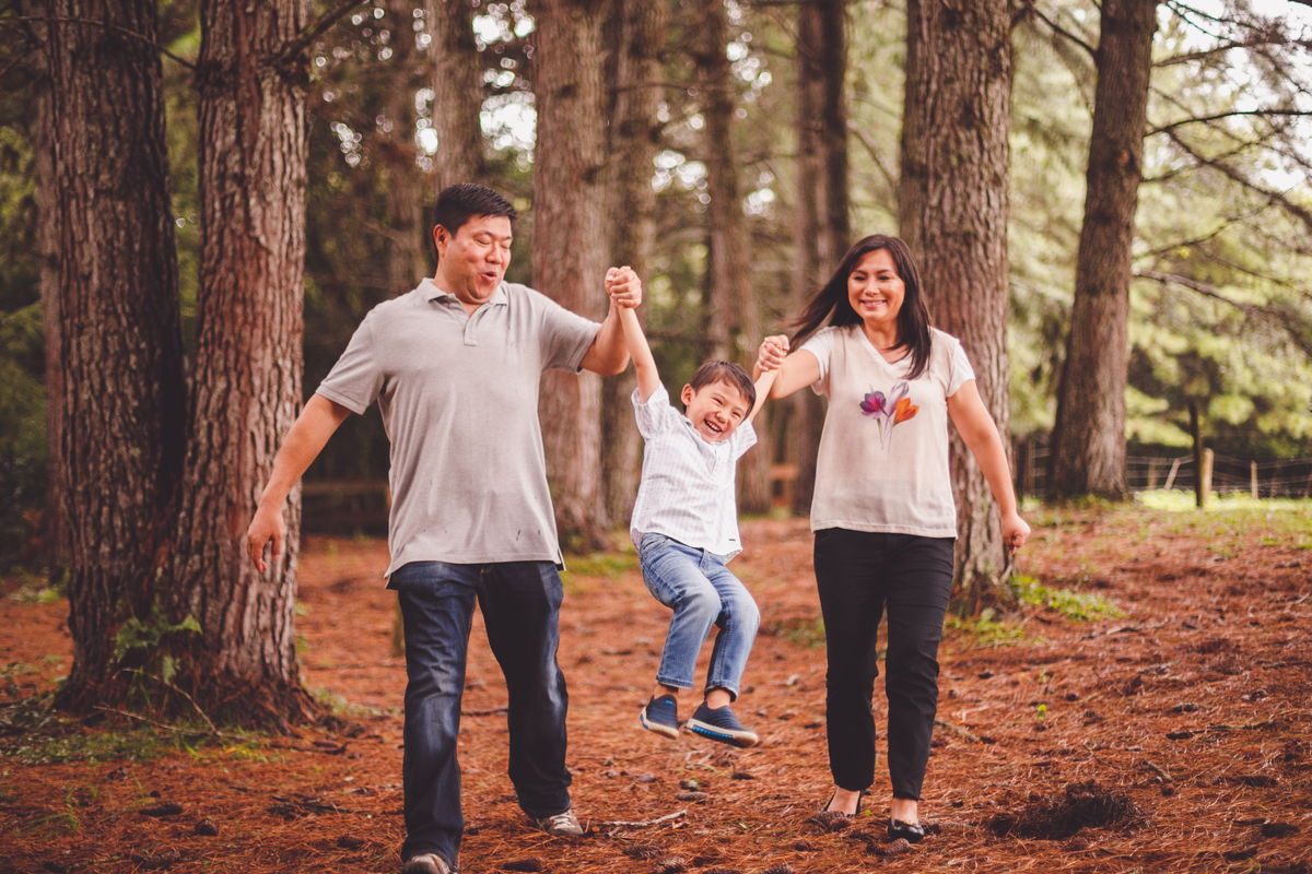 fotografa familia curitiba - Lucas na fazenda vila dos animais