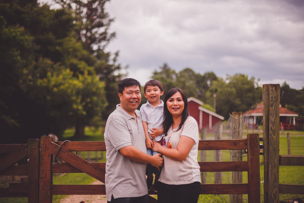 fotografa familia curitiba - Lucas na fazenda vila dos animais