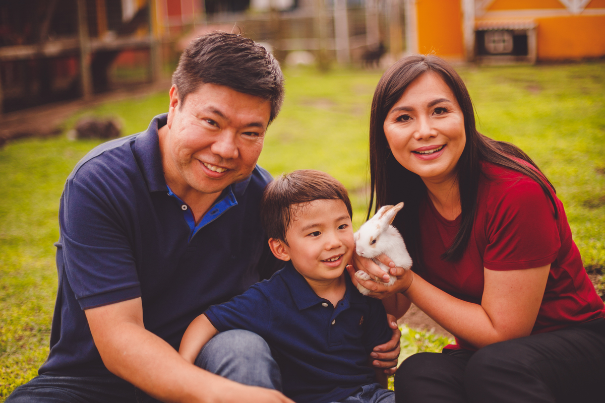 fotografa familia curitiba - Lucas na fazenda vila dos animais