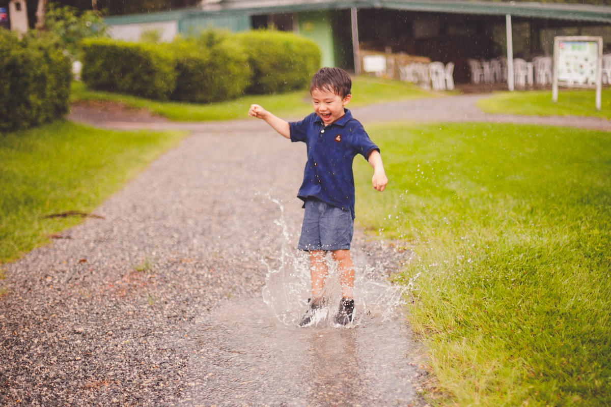fotografa familia curitiba - Lucas na fazenda vila dos animais
